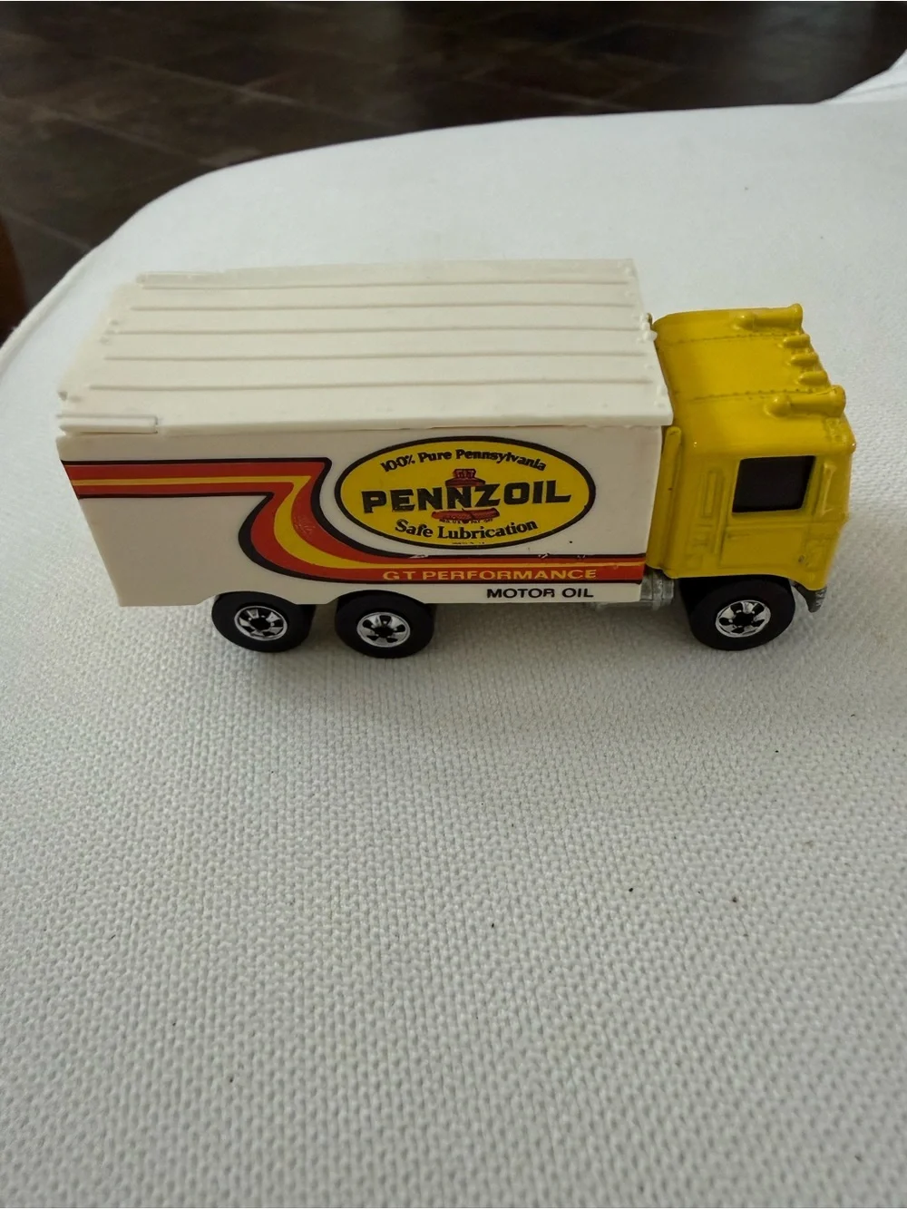 Vintage 1981 Hot Wheels Workhorses Pennzoil Hiway Hauler